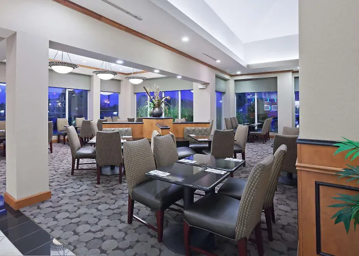 Hotel Hilton Garden South 3*